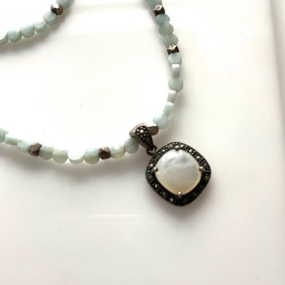 Green Aventurine Double Strand White Cabochon Quartz Pendant Sterling Necklace - Picture 3 of 8